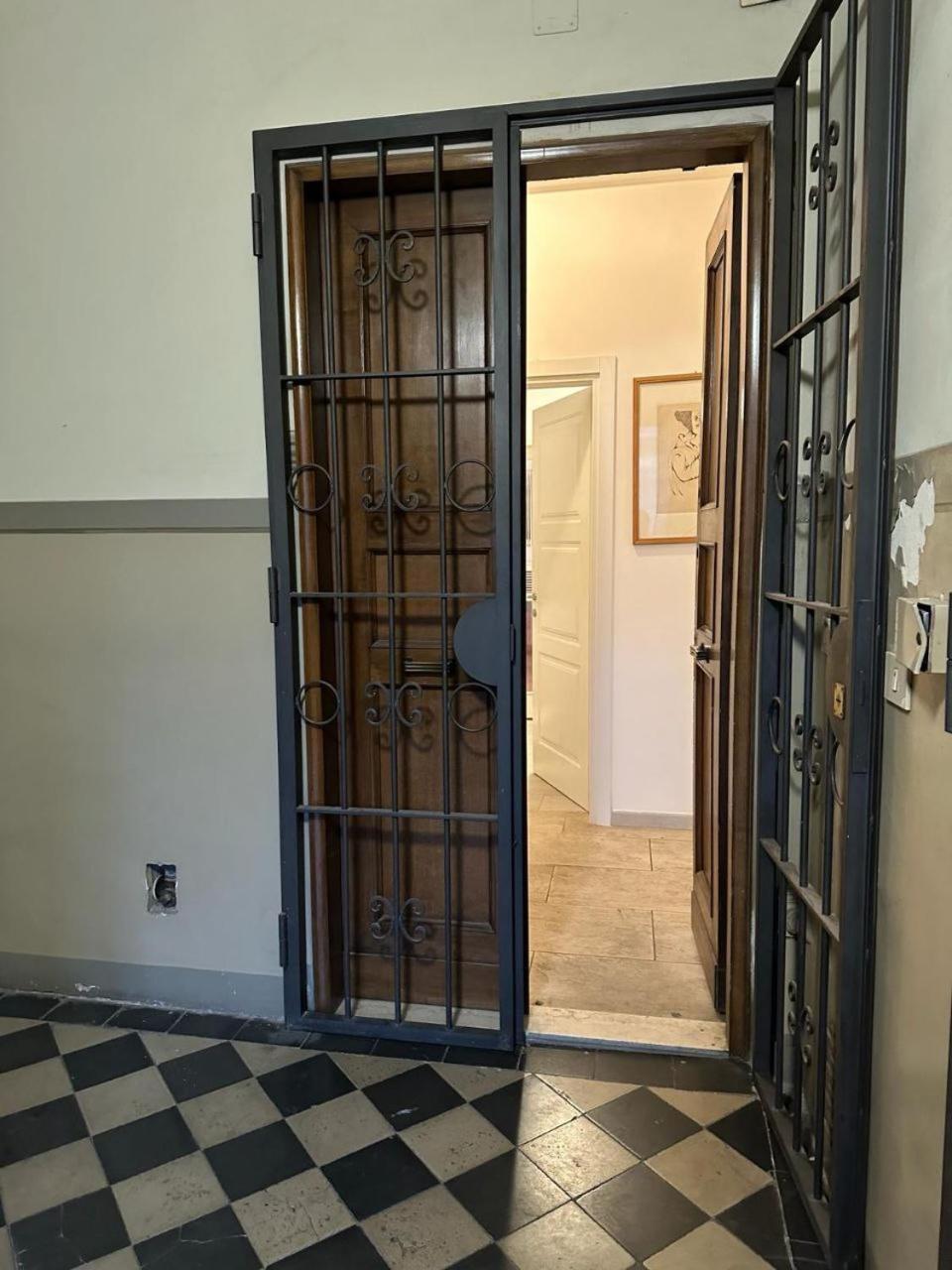 De' Servi Studio Al Duomo - A Hidden Nest In Downtown פירנצה מראה חיצוני תמונה